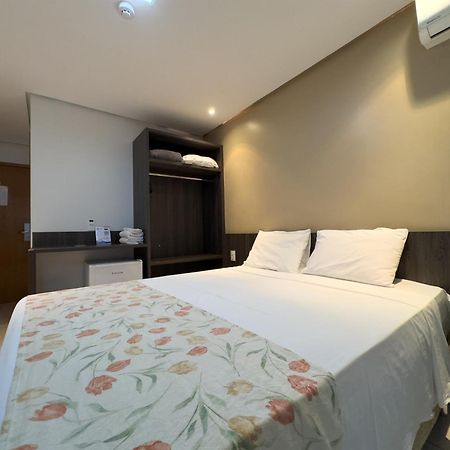 Hotel Morada Do Sol Caldas Novas Exterior photo