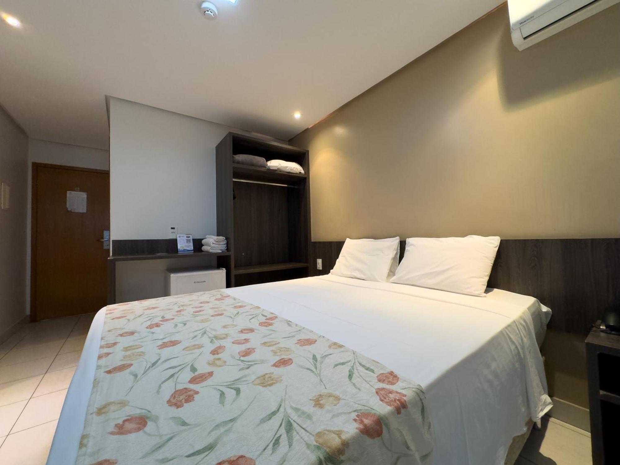 Hotel Morada Do Sol Caldas Novas Exterior photo